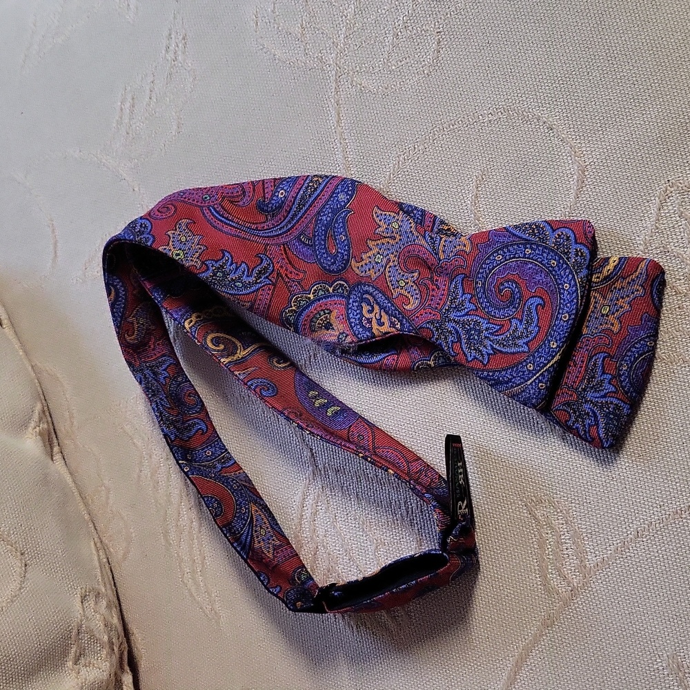 R.Hanauer Bow Tie paisley print